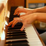 benefits of playing piano