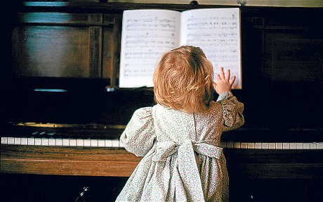 10 Tips To Help Your Child Learn How To Play The Piano