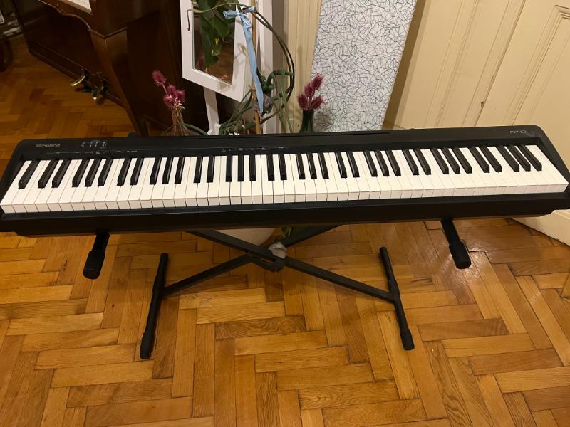 Roland FP-10